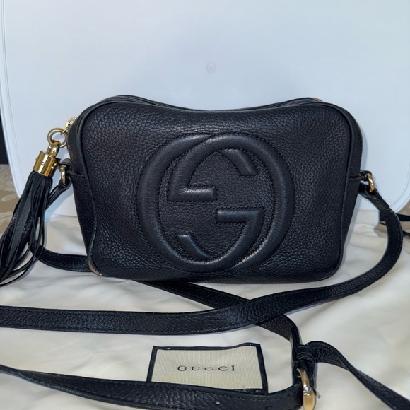 Gucci Pebbled Calfskin Small Soho
Disco Bag - Picture 10 of 16
